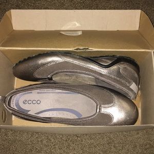 Ecco flats